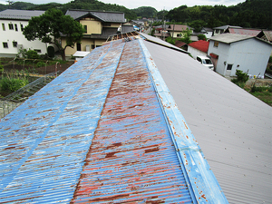 農作業所屋根葺き替え工事ビフォー